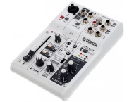 YAMAHA CONSOLA AG 03